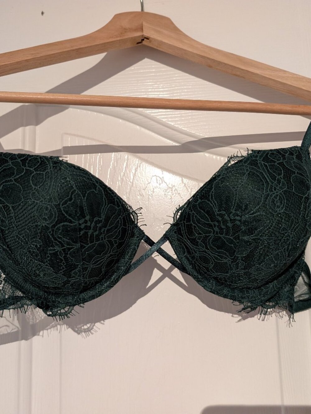 BNWT Victoria's Secret Green Push Up Bra (32B)
